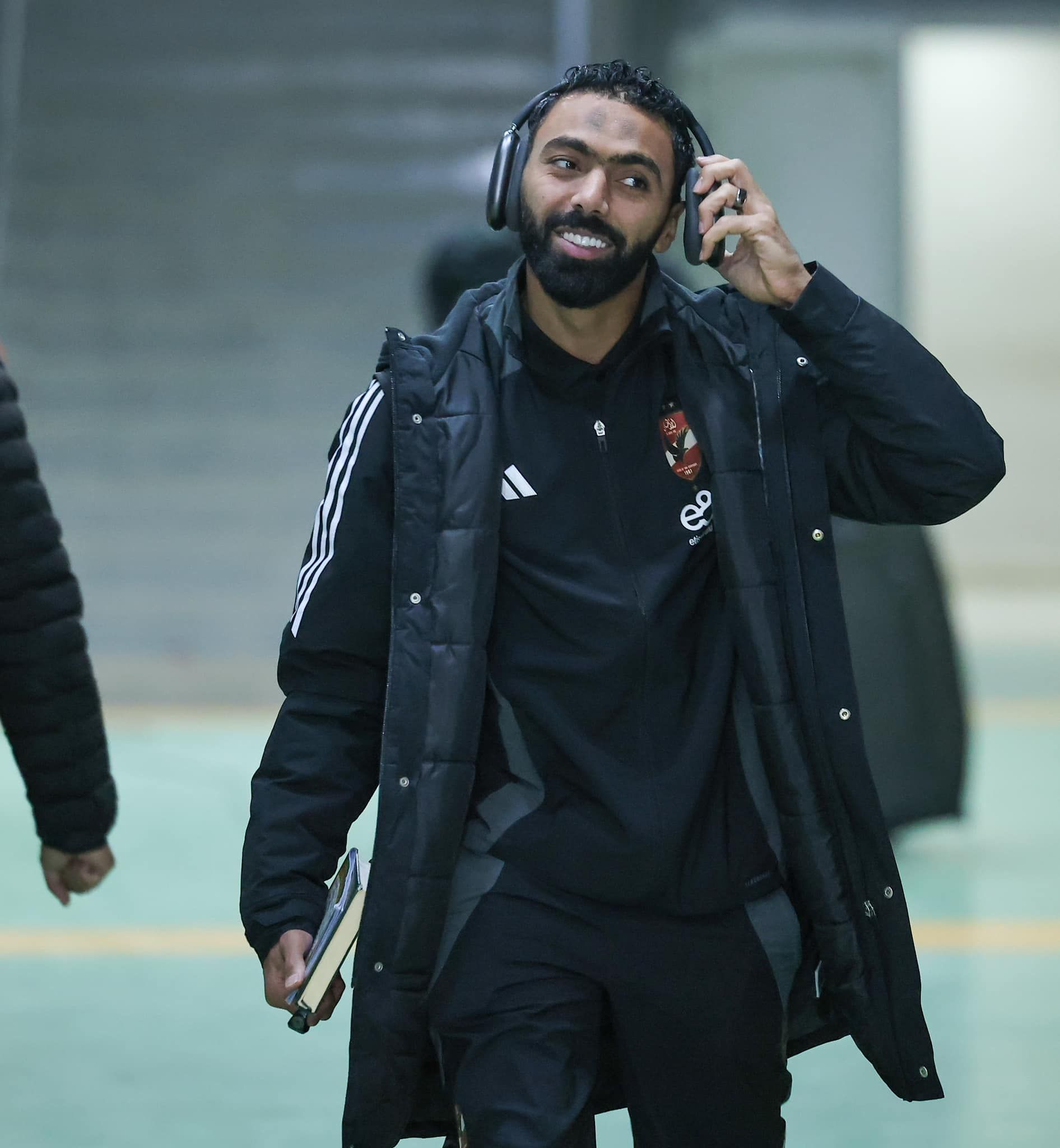 لقطات من وصول الاهلي ملعب برج العرب لمواجهة الأهلي (5)