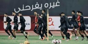 دوليو الأهلى يشاركون فى التدريبات الجماعية اليوم بختام تحضيرات مباراة الاتحاد - في المدرج