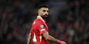 كاراغر يهدد محمد صلاح وأسطورة أرسنال يدافع عنه - في المدرج