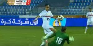 ناصر منسي يحرز الهدف الأول للزمالك في مرمى غزل المحلة