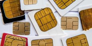 مزايا شرائح الاتصالات الإلكترونية eSIM وطريقة عملها - في المدرج