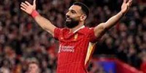 مفاجأة.. محمد صلاح على رادار برشلونة للتفاوض معه في يناير