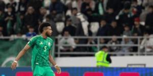 "كوارثه مستمرة".. جماهير المنتخب السعودي تنتقد البليهي بقسوة - في المدرج