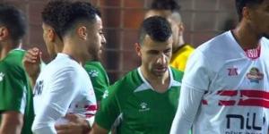 16 دقيقة.. محاولات من الزمالك والاتحاد لتسجيل هدف التقدم - في المدرج