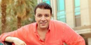 مستمرين في ملاحقة مصطفى كامل.. محامي المايسترو احمد رمضان: موكلي أصيب بأضرار شديدة