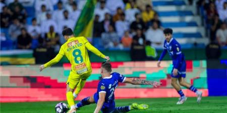 الهلال يتلقى الهزيمة الأولى أمام الخليج بدوري روشن