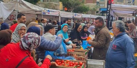 إقامة سوق اليوم الواحد بميدان المندرة نطاق حي منتزة ثان