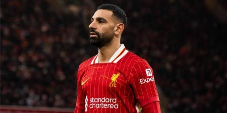 محمد صلاح يتطلع إلى إنجاز تاريخي في مباراة ليفربول وتوتنهام