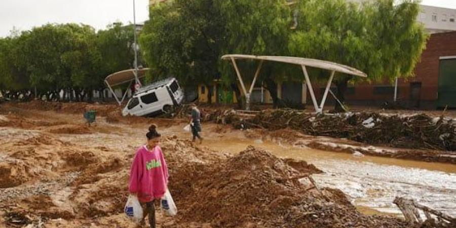 آثار مدمرة لفيضانات فالنسيا الإسبانية مع ارتفاع الضحايا لـ 220 شخصا - في المدرج