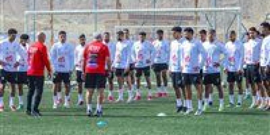 بالصور.. منتخب مصر يخوض تدريباته باستاد الدفاع الجوي قبل السفر إلي كاب فيردي