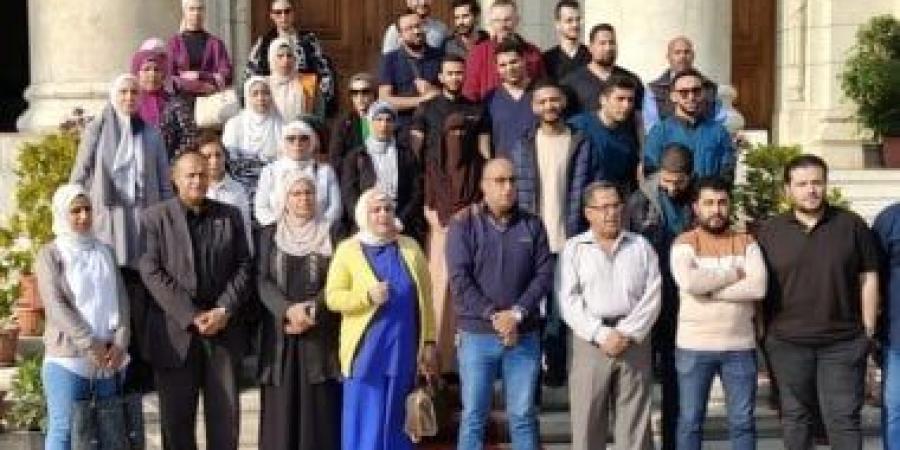 1800 مواطن استفادوا من قافلة جامعة القاهرة ضمن مبادرة "بداية" - في المدرج