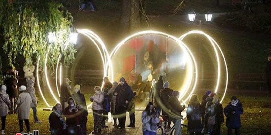 مهرجان الأضواء فى لاتفيا.. يحول الليل إلى عالم زاخر بالألوان المبهجة - في المدرج