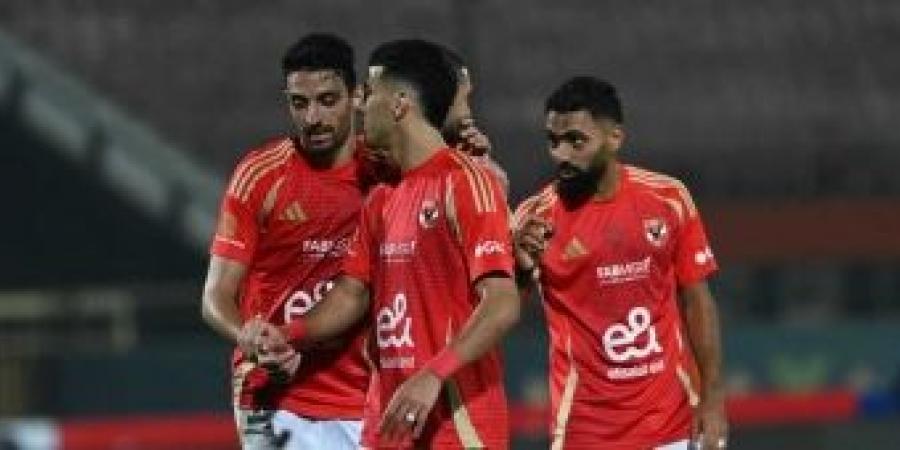 التشكيلة الأغلى | 8 من الأهلي ولاعب من بيراميدز والزمالك - في المدرج