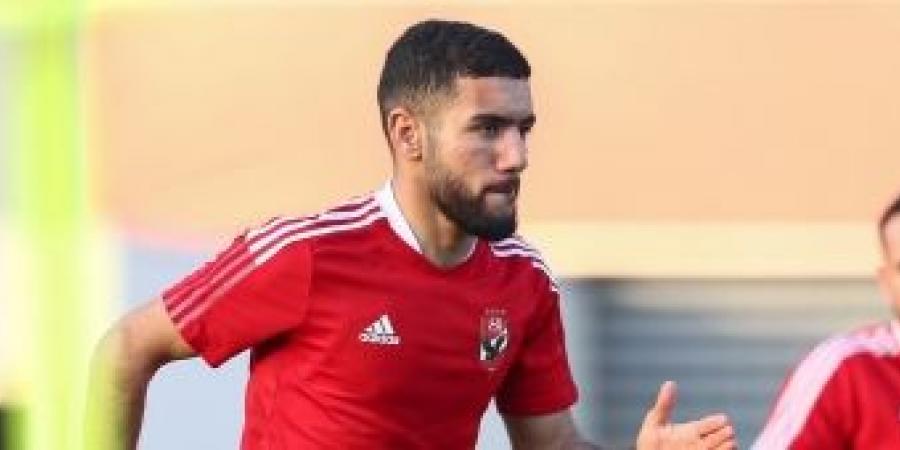 وكيل أحمد قندوسي: نرفض بيع اللاعب لسيراميكا والأهلي هو السبب - في المدرج