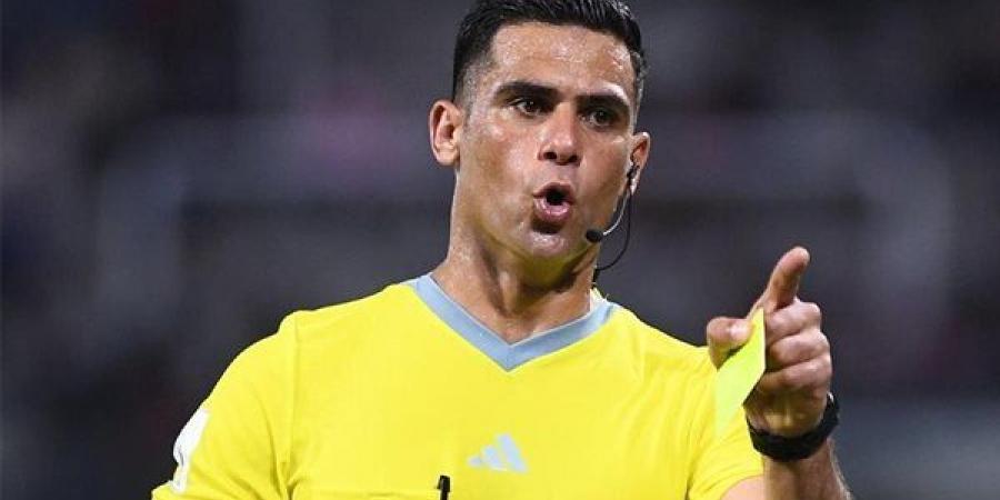 محمد معروف حكما لمباراة الأهلي والاتحاد في الدوري.. ووائل فرحان لـ var - في المدرج