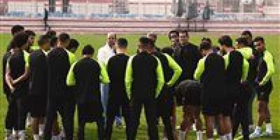 انتظام لاعبو الزمالك الدوليين في التدريبات الجماعية قبل مواجهة المصري في الدوري