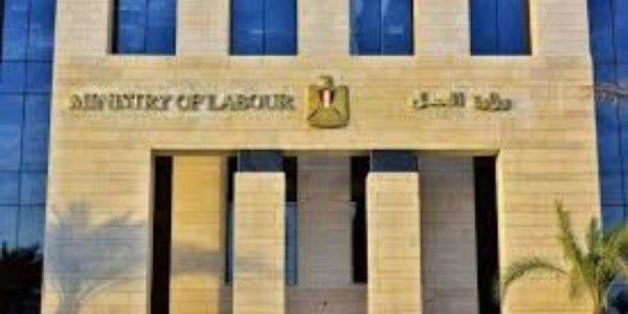 بمرتبات تصل لـ4000 درهم.. فرص عمل جديدة للمصريين في الإمارات