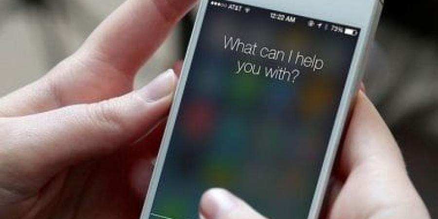 أبل تعمل على تطوير Siri جديدة تعمل بالذكاء الاصطناعى - في المدرج