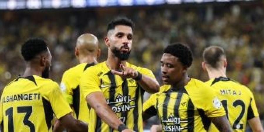 مباشر نتيجة مباراة الاتحاد والفتح في الدوري السعودي 2024-25 - في المدرج