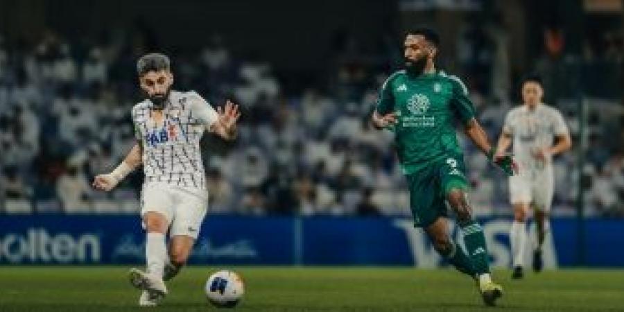 الأهلي يهزم العين ومحرز يتوهج في مباراته الـ 50 مع الراقي - في المدرج