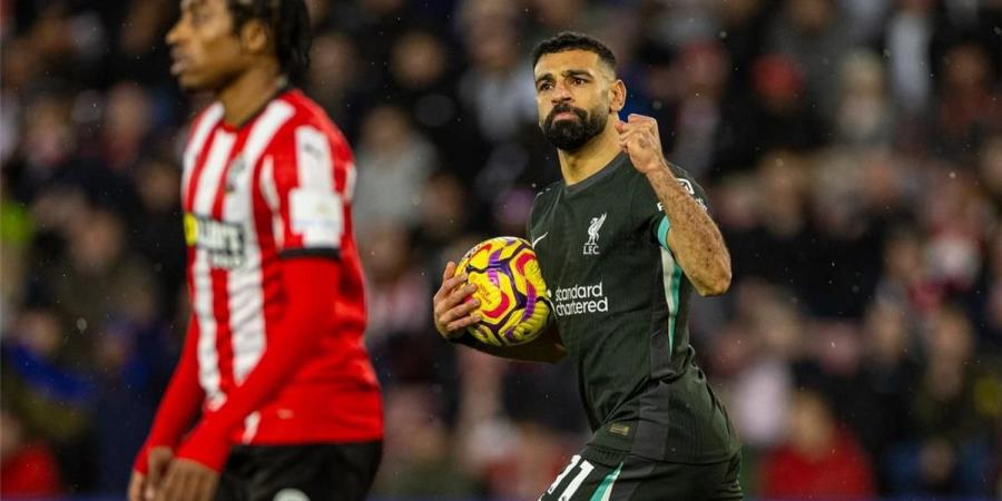 أسبوع المحترفين | محمد صلاح يسطع في سماء ليفربول ومرموش يتوقف عن التسجيل