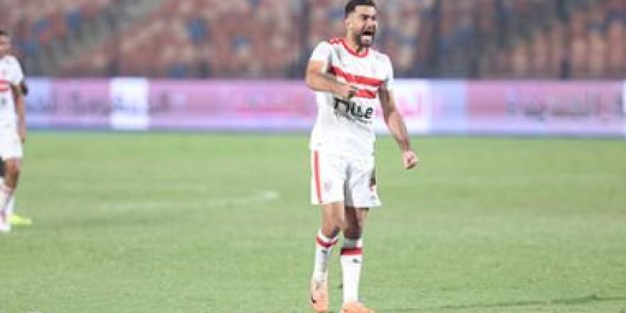 إراحة حمزة المثلوثى من مران الزمالك قبل مباراة غزل المحلة بالدوري - في المدرج