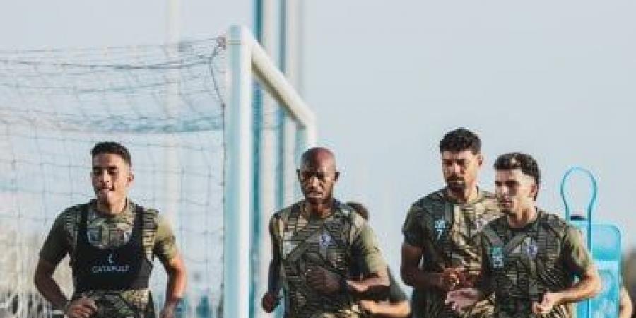 جوميز يجتمع باللاعبين وجهازه المعاون فى الزمالك.. اقرأ التفاصيل - في المدرج