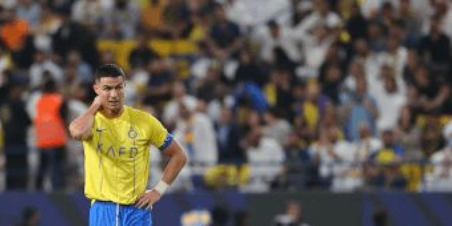 نجم النصر السعودي السابق يتهم كريستيانو رونالدو بالتقصير - في المدرج