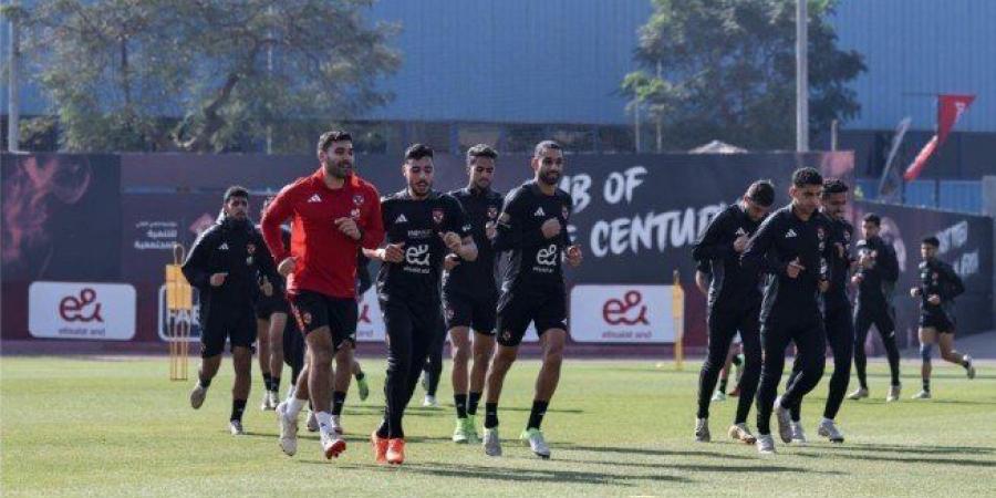 تفاصيل توقيع غرامة مالية على عمرو السولية لاعب الأهلي