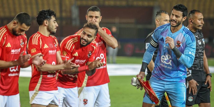 الأهلي صانع السعادة في الكرة المصرية... والزمالك يعود للتتويج القاري - في المدرج