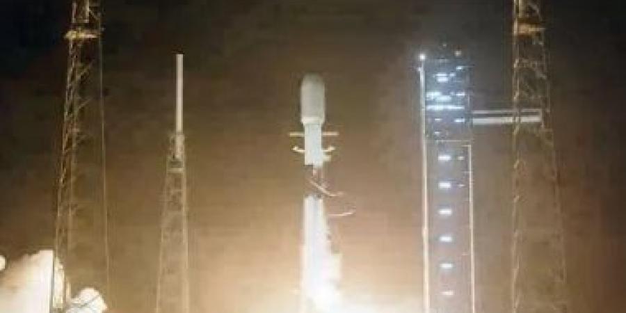 SpaceX تطلق 23 قمرا صناعيا جديدا للإنترنت الفضائى "ستارلينك" - في المدرج