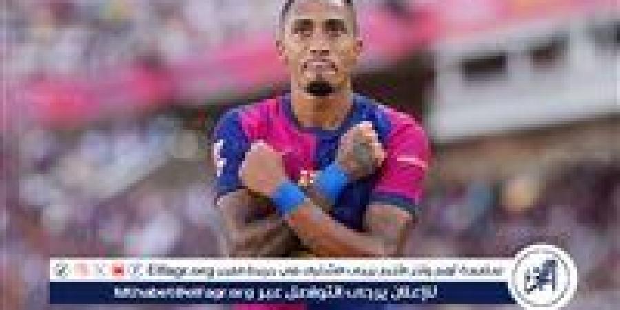 مدرب برشلونة يكشف حالة رافينيا