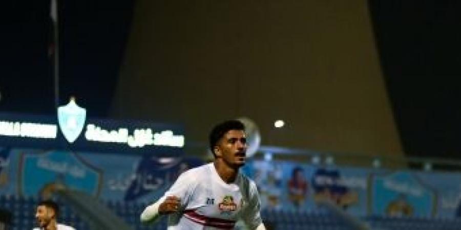 مدافع الزمالك حسام عبد المجيد يرد على العرض المكسيكي - في المدرج