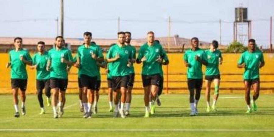 المصري يحفز لاعبيه بالمكافآت للفوز على الزمالك فى الكونفدرالية - في المدرج