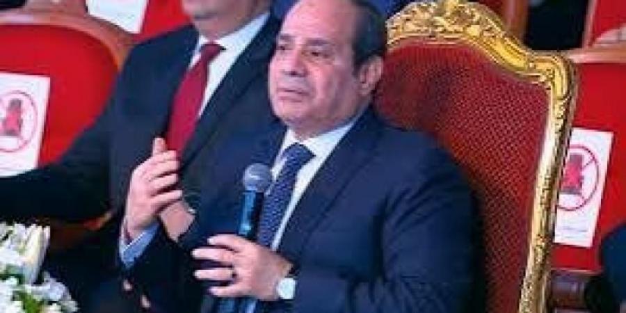 الرئيس السيسى: وقفة المصريين حمت البلد.. والشعب المصرى حصن مصر