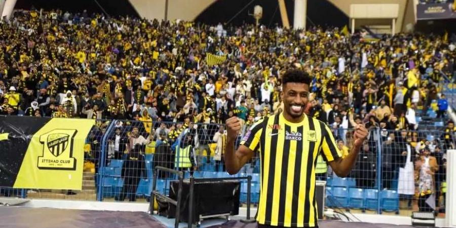 هل يوافق؟.. الاتحاد يقدم عرضاً مغريا لتجديد عقد اللاعب احمد الشراحيلي