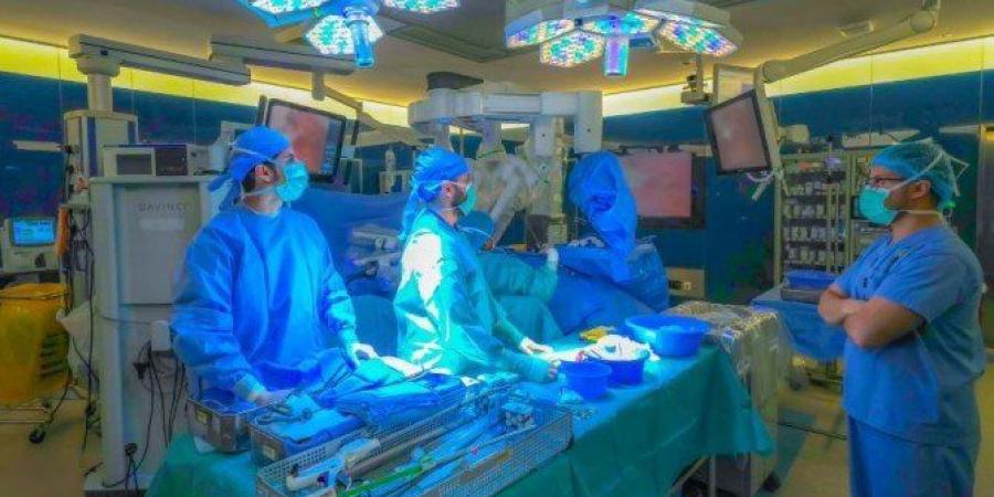 مستشفى الملك فيصل تنجح في إجراء عملية دقيقة لإزالة عقد لمفاوية داخل البطن