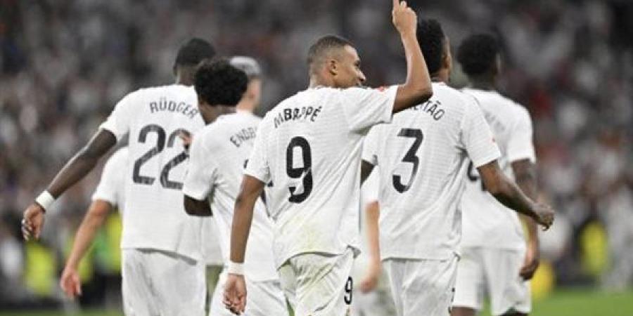 بث مباشر الشوط الثاني.. مشاهدة مباراة ريال مدريد وباتشوكا لحظة بلحظة الآن (2-0)