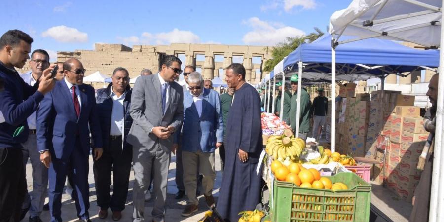 فى أحضان الفراعنة وساحة أبوالحجاج.. الأقصر تفتح أول "سوق اليوم الواحد" - في المدرج