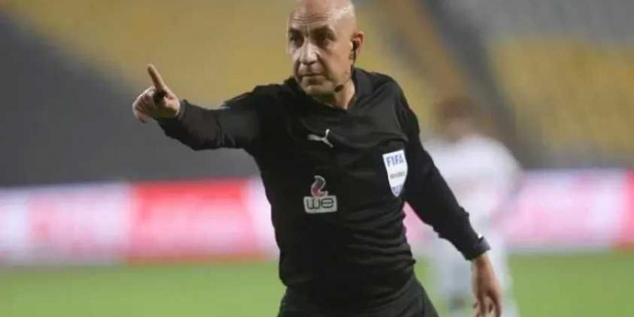 بعد أزمة الزمالك والبنك الأهلي.. محمد عادل يعود إلى إدارة المباريات من جديد