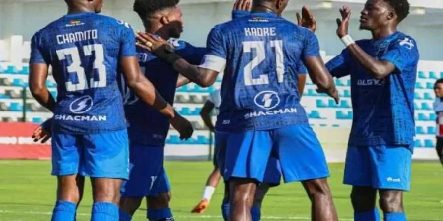 غموض يُحيط بمباراة الزمالك وبلاك بولز.......هل تُقام في مصر أم جنوب أفريقيا؟