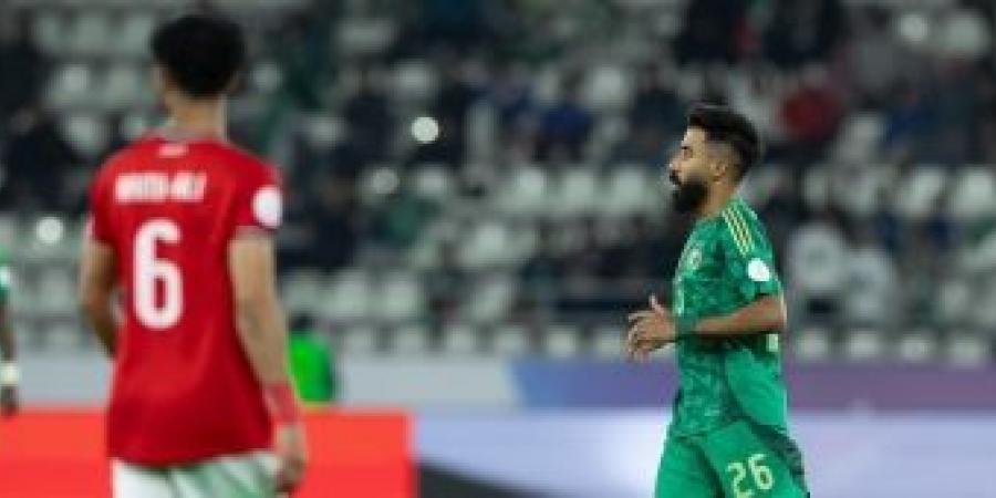 لاعب منتخب اليمن: الحكم قال للاعبي المنتخب السعودي أنا معكم! - في المدرج