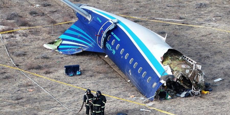 "حادث مأساوي".. بوتين يعتذر لرئيس أذربيجان عن تحطم الطائرة - في المدرج