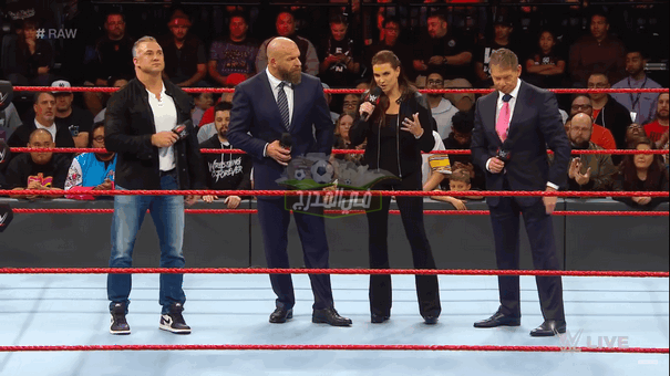 فينس مكمان يفكر في بيع WWE والغموض يحيط بمستقبل عرض رو وسماك داون