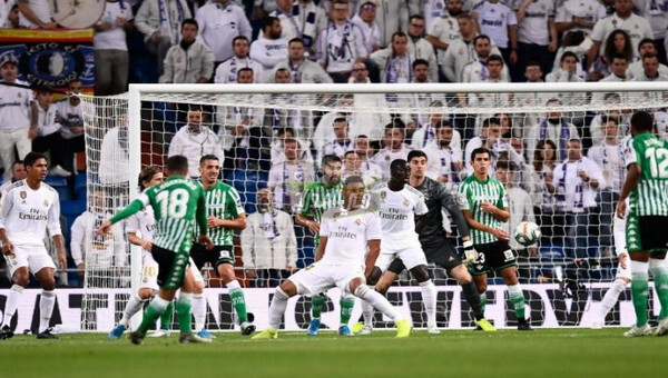 التشكيل الرسمي لمباراة ريال مدريد ضد ريال بيتيس Real madrid vs Real betis في الدوري الإسباني